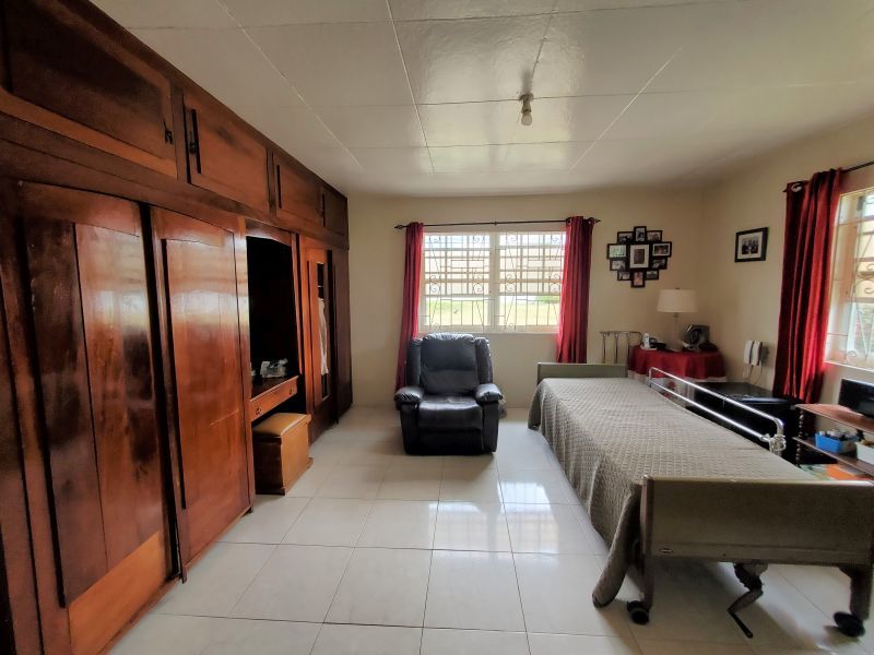 8 Bed House/Villa For Sale in Wanstead Heights Barbados